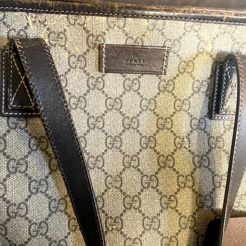 Gucci bag. ❤️ - Picture 4 of 7